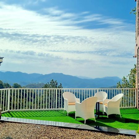 Hotel Wood Stock Luxury - A Boutique Property - Penthouse - Open Air Restaurant & Terrace Kasauli Exterior foto