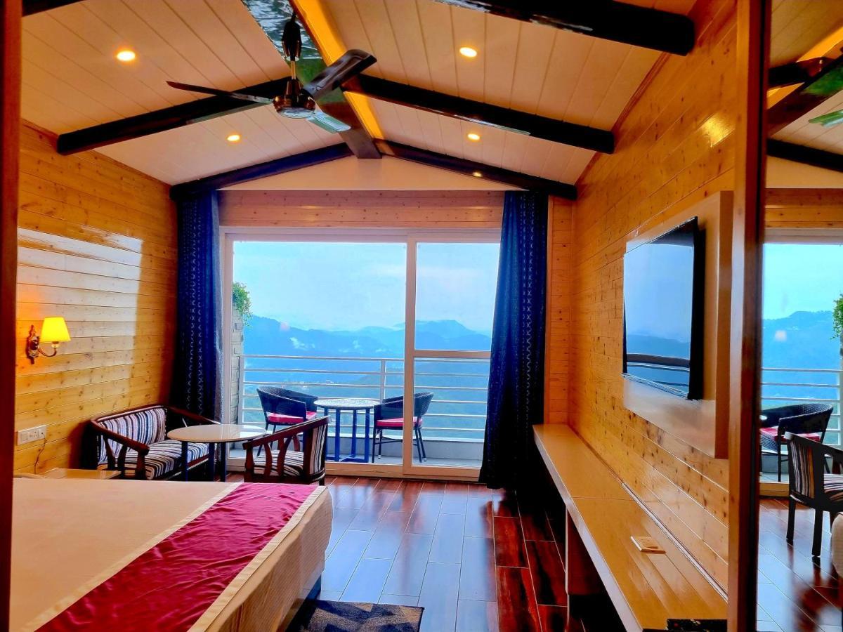 Hotel Wood Stock Luxury - A Boutique Property - Penthouse - Open Air Restaurant & Terrace Kasauli Exterior foto